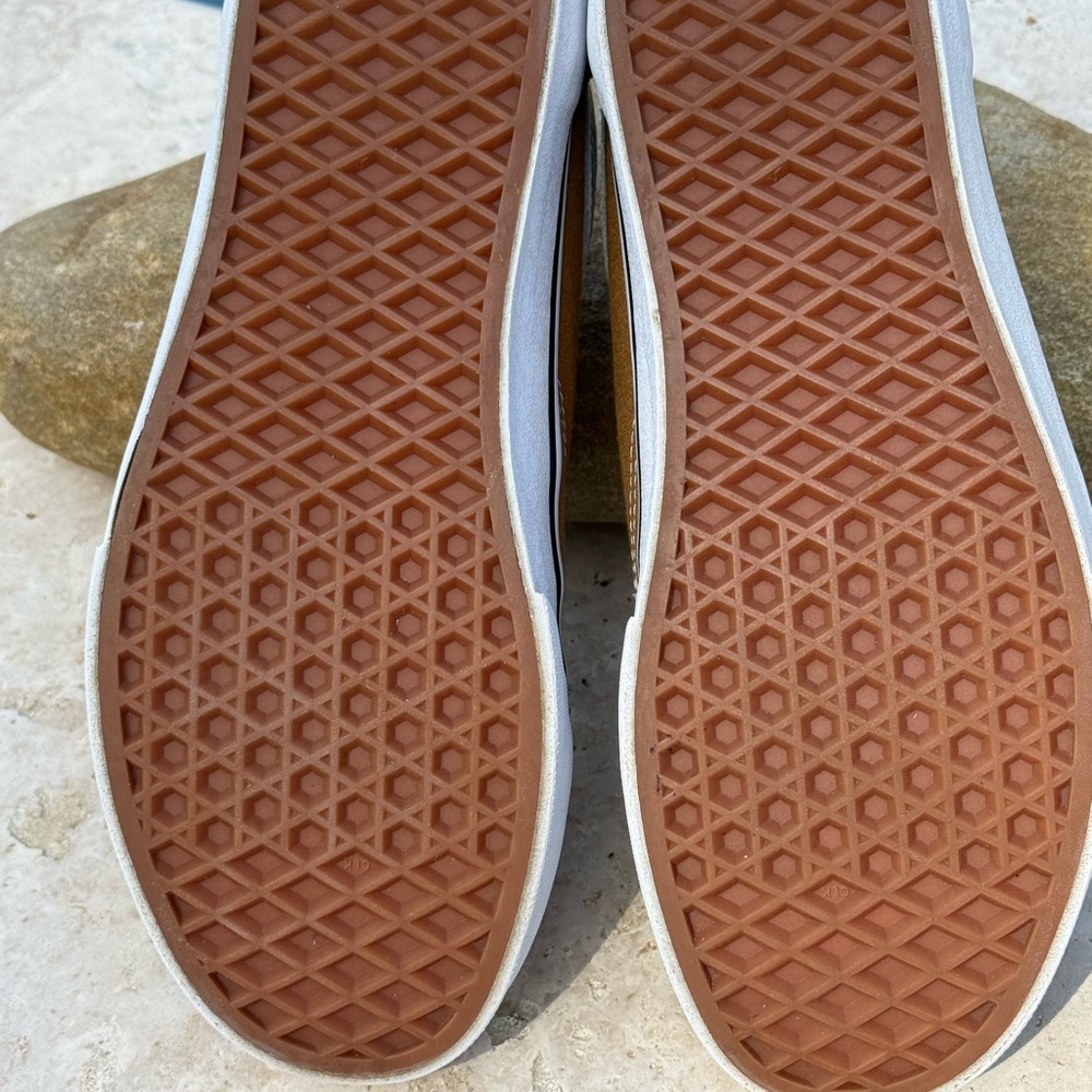Vans Women's Brown Suede Sneakers - Picture 8 of 8